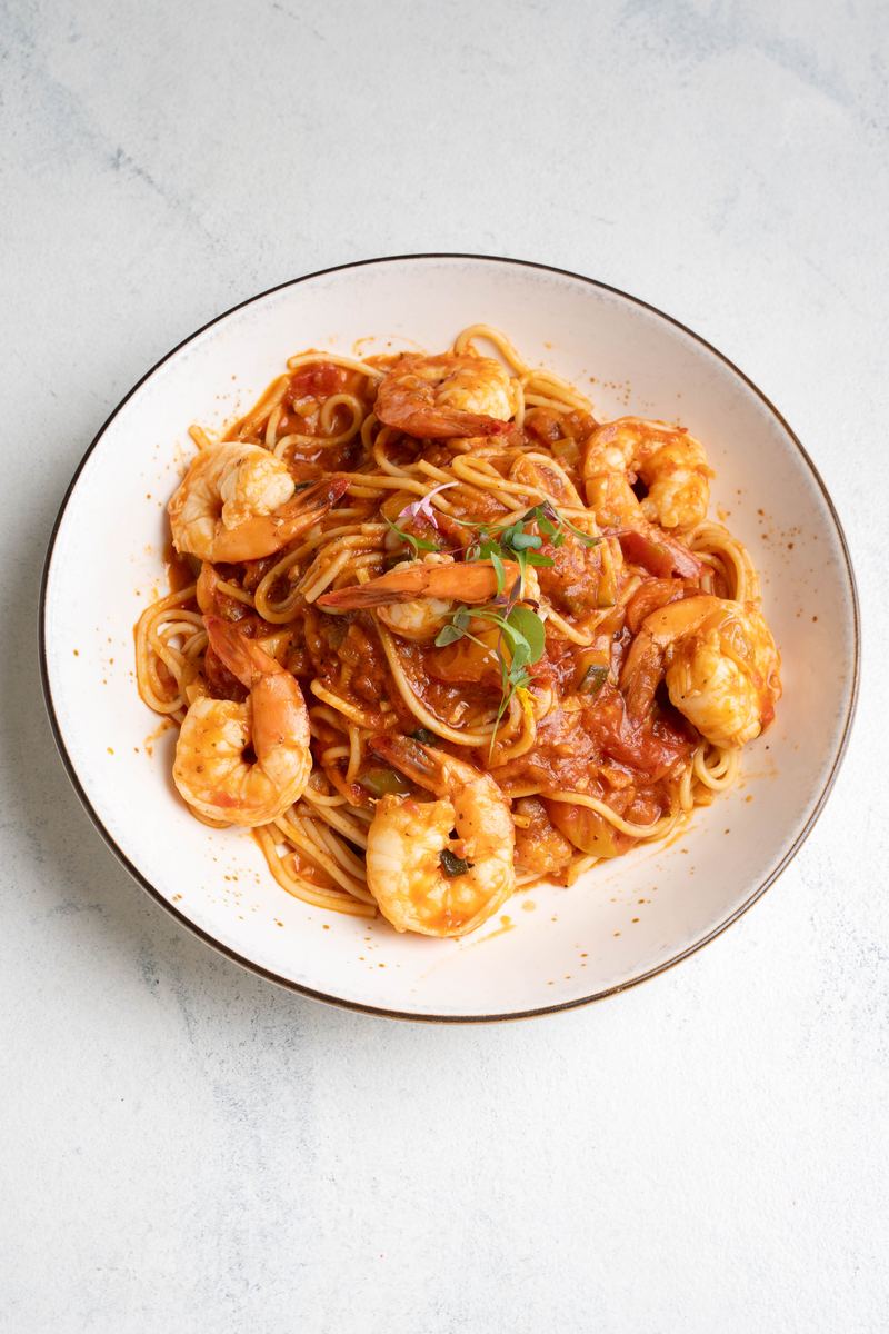 Spaghetti with shrimp in marinara sauce